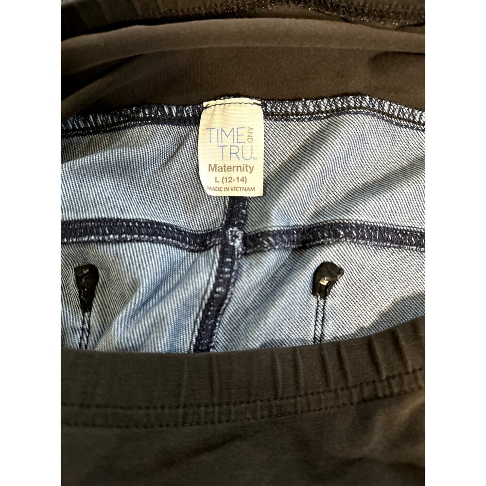 Maternity Jeans with Black Stretch Panel - L - Picture 4 of 5